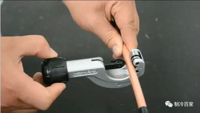 精密空调安装详细教程新手必看,三轮电动车专用空调安装教程