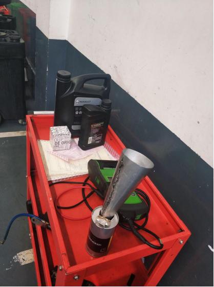 东风雷诺科雷傲2.5保养,雷诺科雷傲保养灯怎么消除