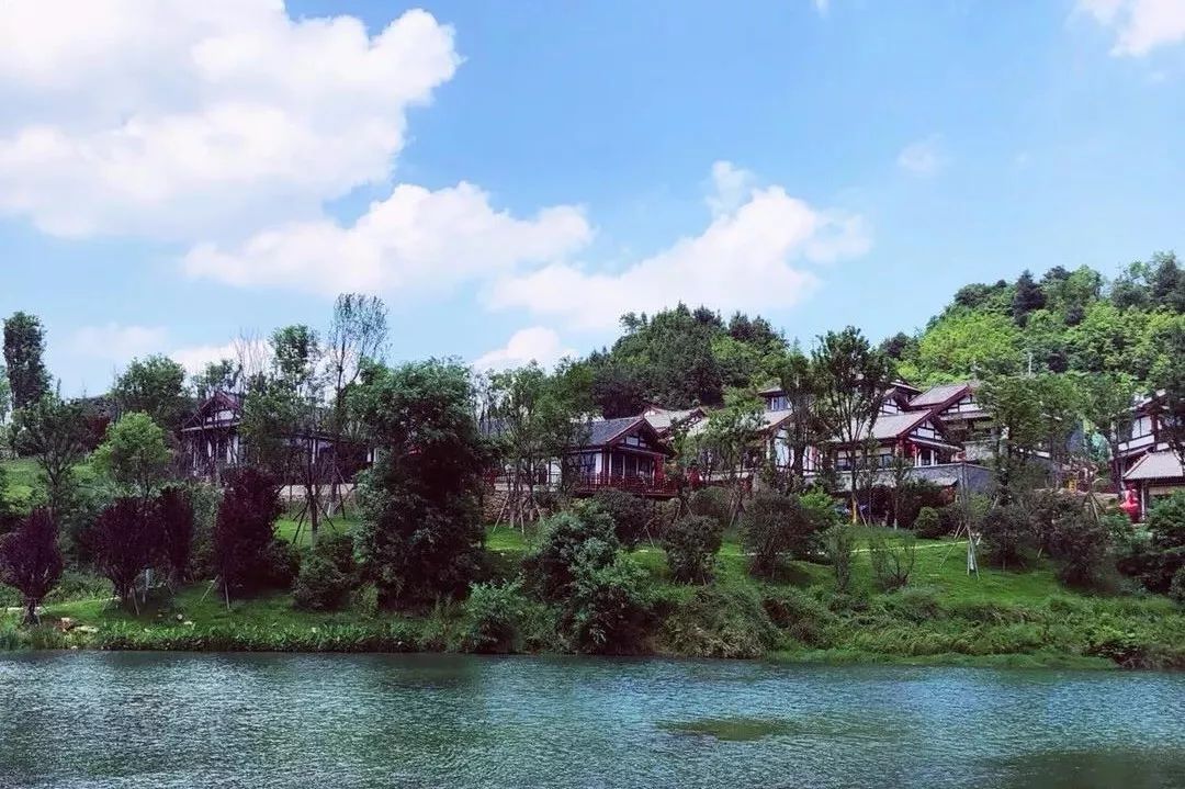 贵阳夏天气温最高多少,贵阳夏天最高气温是多少度