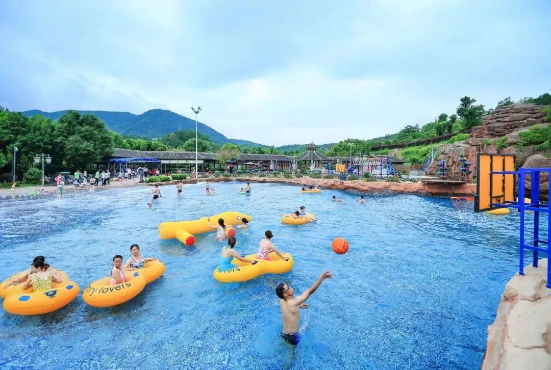 暑假就要来了你有什么想去的地方,你还在为暑假没有去处而烦恼吗