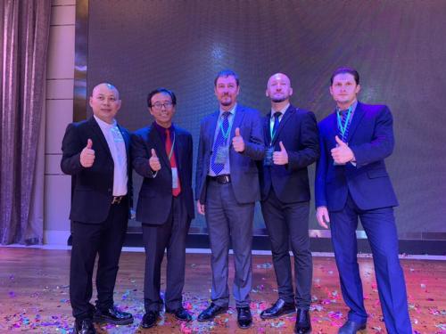 加盟TOE3D大理石瓷板送老牛英雄酒加盟费全退新模式招商