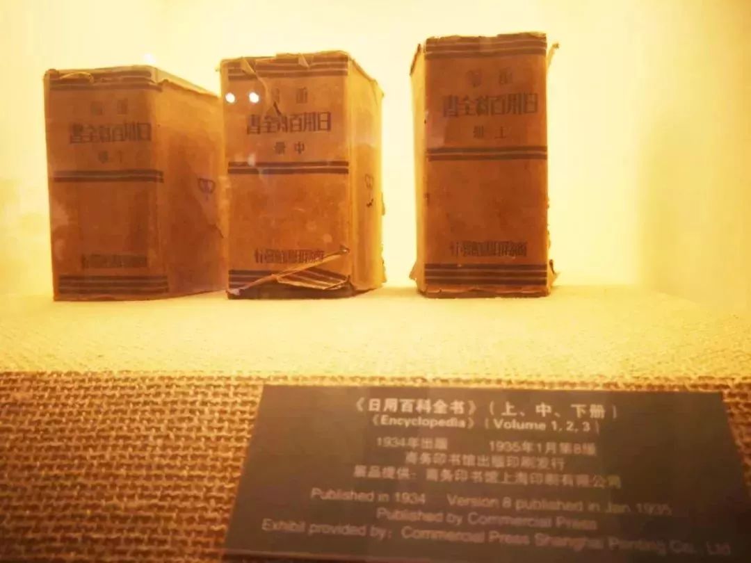 从缝纫机到烫金机，来青浦揭秘现代出版业“秘密*器武**”！