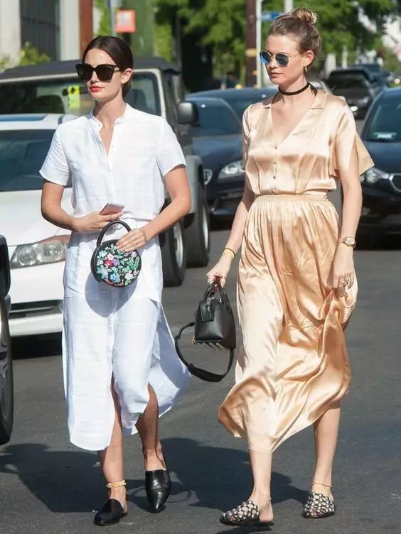 夏天跟裙子搭的凉拖,夏季凉拖配裙子百搭