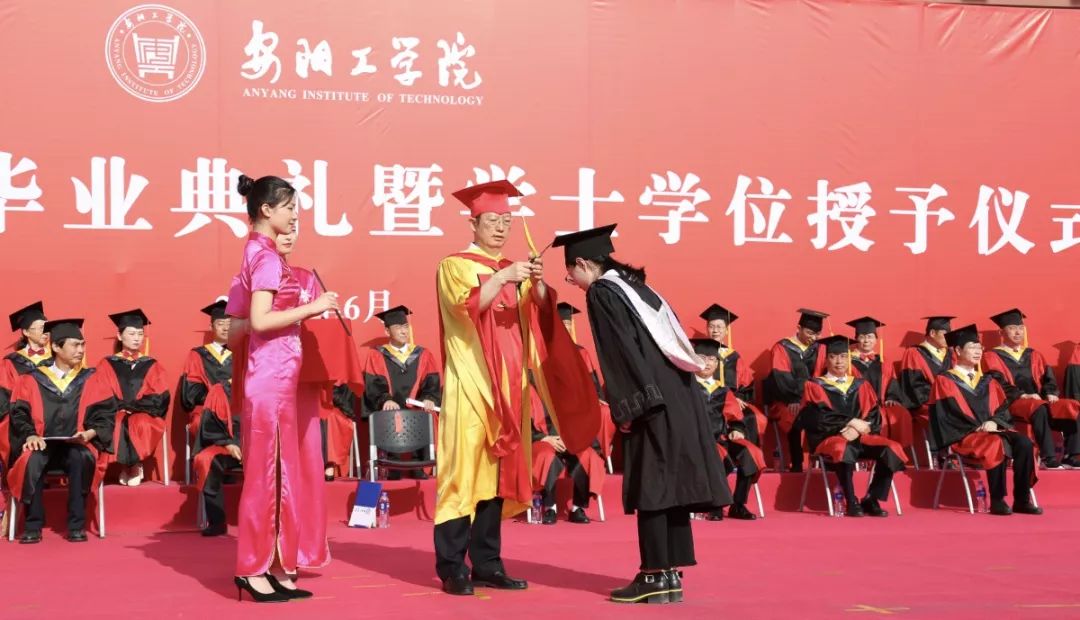 再见了我的大学央视纪录片,再见了我的大学诗朗诵