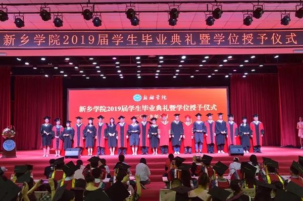 再见了我的大学央视纪录片,再见了我的大学诗朗诵