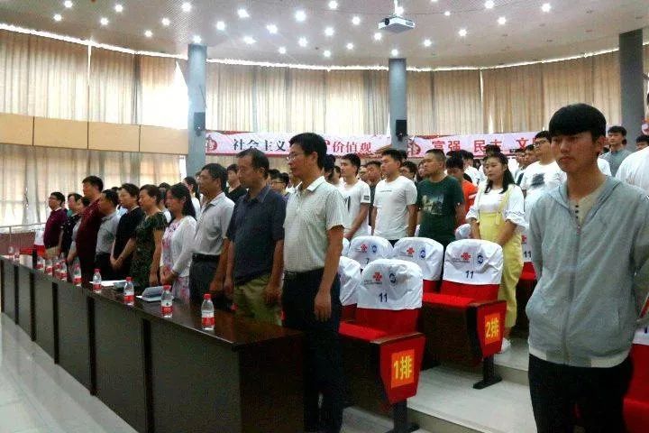 再见了我的大学央视纪录片,再见了我的大学诗朗诵