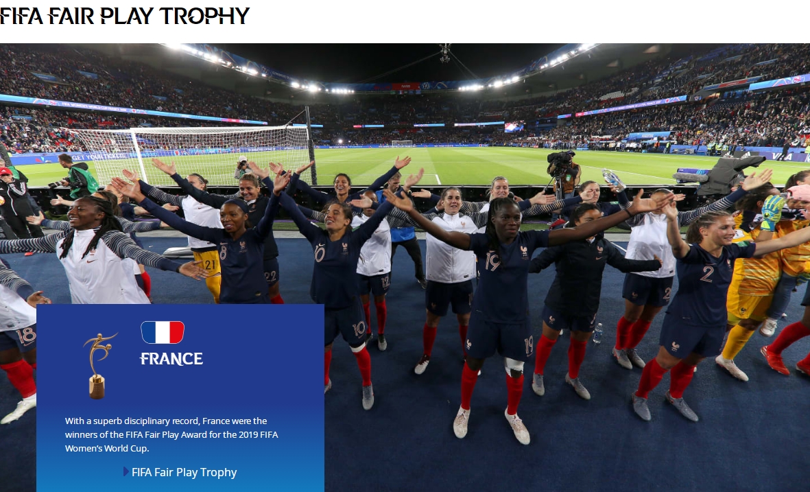 新闻“全欧了”：报酬低、条件差但这5方面女足比男足强