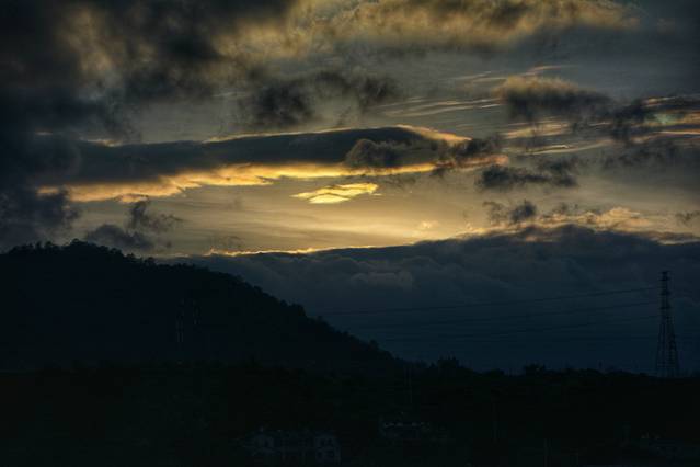 鑵惧啿鐑捣鏅尯鍏崄宀佸厤绁ㄥ悧,浜戝崡鑵惧啿鐑捣鍏洯鏅浠嬬粛