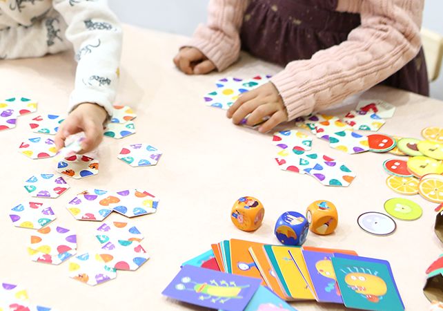 低价拼团丨TOI旅行套装，五款经典桌游，让孩子享用游戏乐趣的同时，还能提高思维力