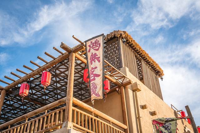 没想到，真有人在大漠建了一座能看星星的边城驿站