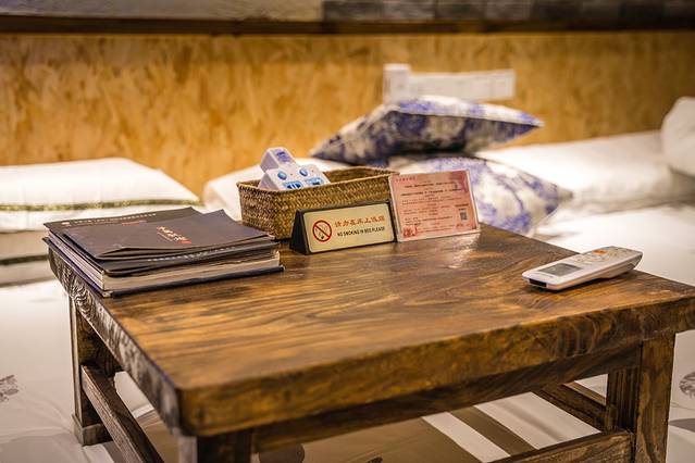 没想到，真有人在大漠建了一座能看星星的边城驿站