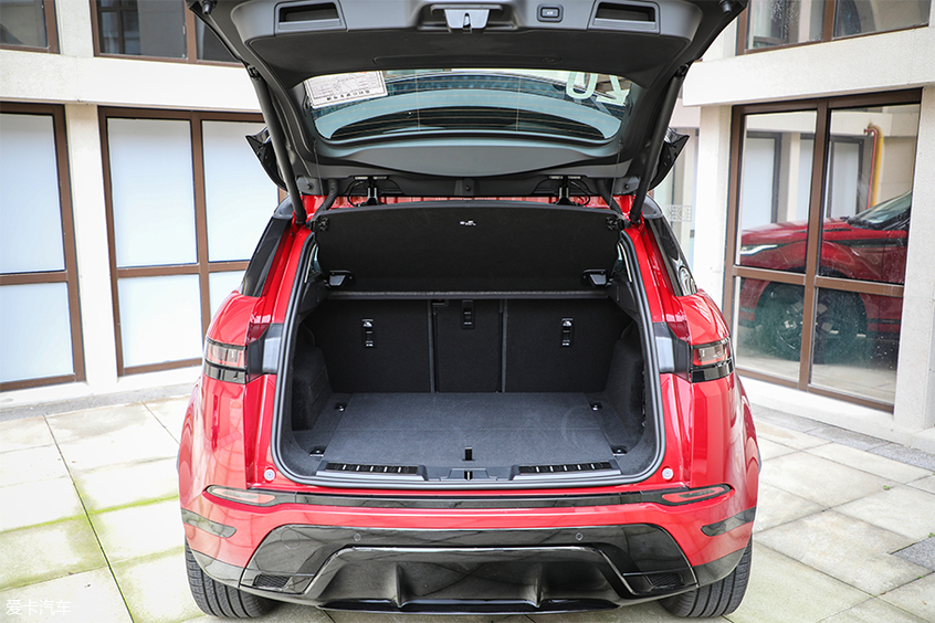 路虎揽胜极光249psr-dynamics性能版,试驾全新一代揽胜极光