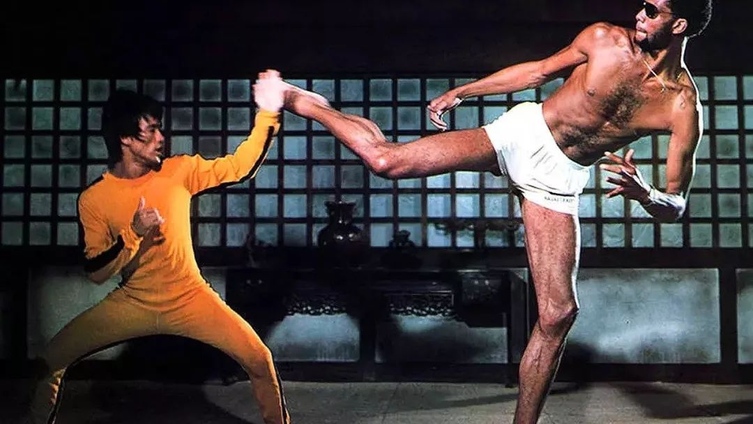 没有练武术、不懂踢瓶盖，你只是一个60分的潮人|街头文化终极秘籍