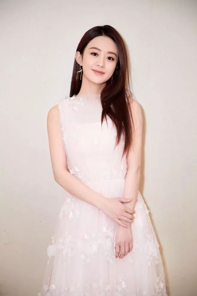 黄景瑜性格；杨超越人生赢家；程潇不出圈；赵丽颖喜欢唱歌；宋祖儿起床气；明星英语水平；杨芸晴陷入困境等