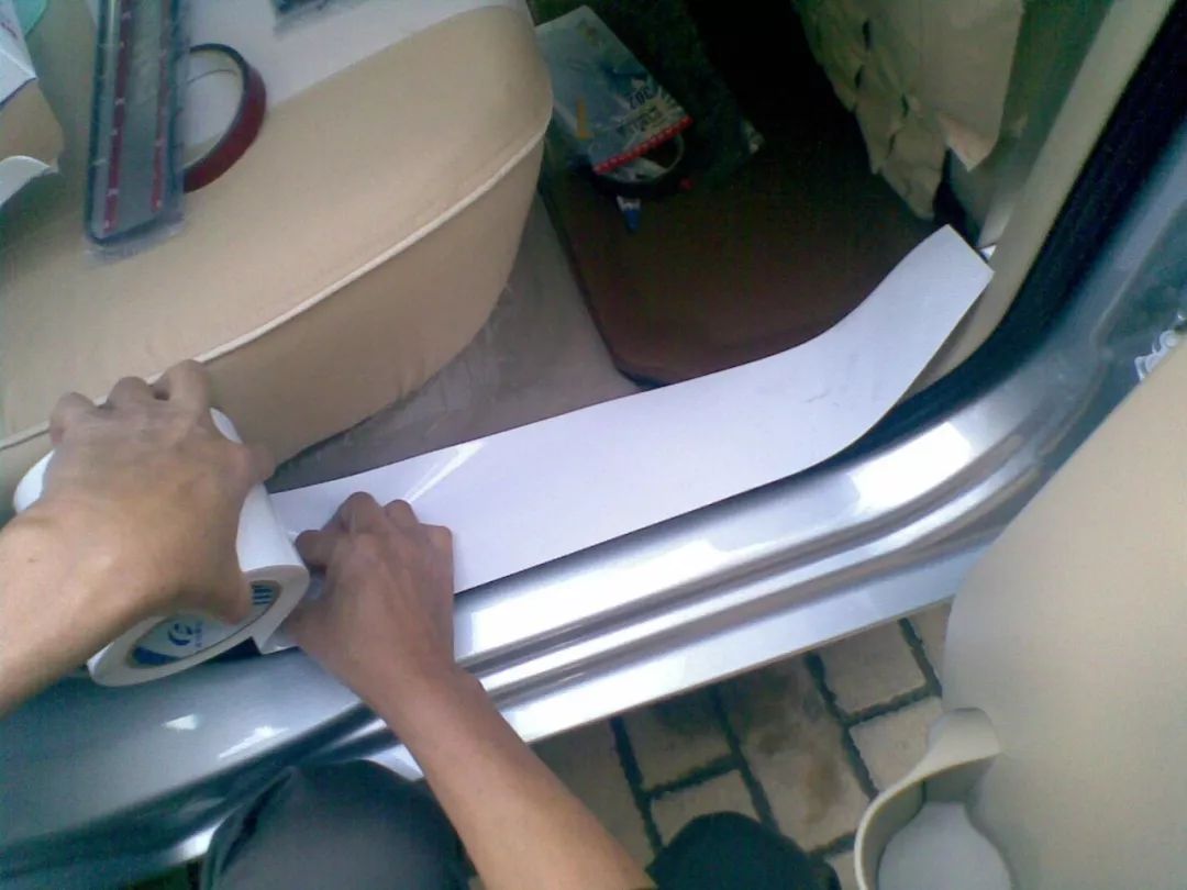 犀牛皮贴门板好吗,犀牛皮贴车门