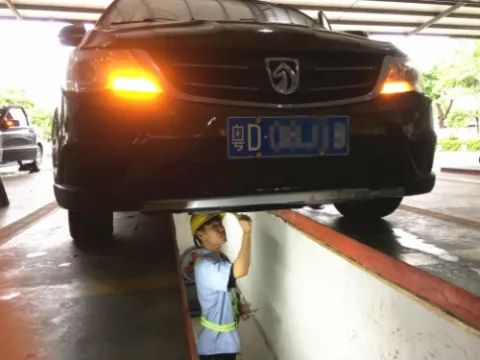 小车年检周期在本月就可以吧,小车年检过一天还能开吗