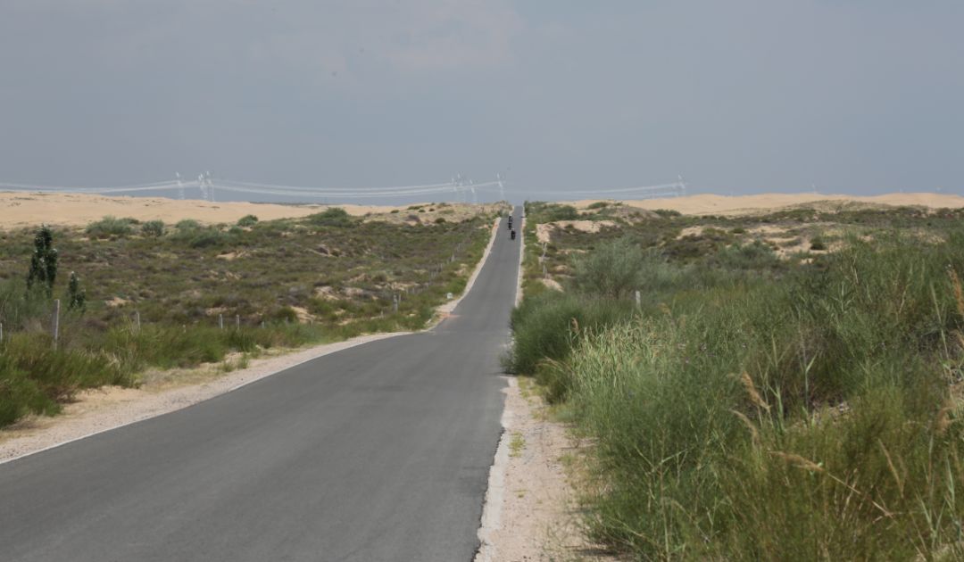 车评测视频对比,雅马哈xmax300摩旅进藏