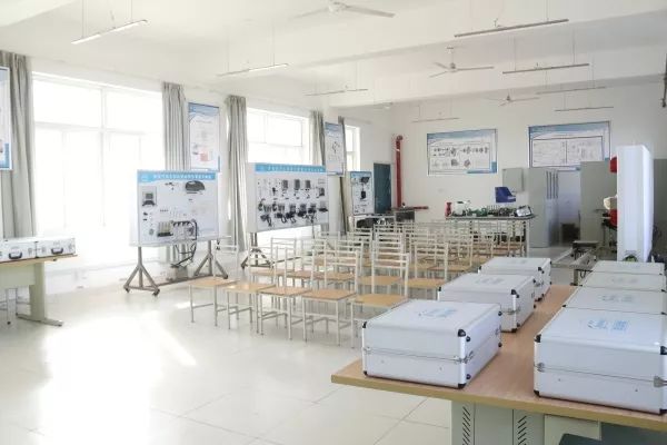 价值1000万的实验室长啥样？