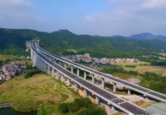 热哭！全国最热前十城，佛山占两个！急救知识纳入考试，你点睇？|听佛山