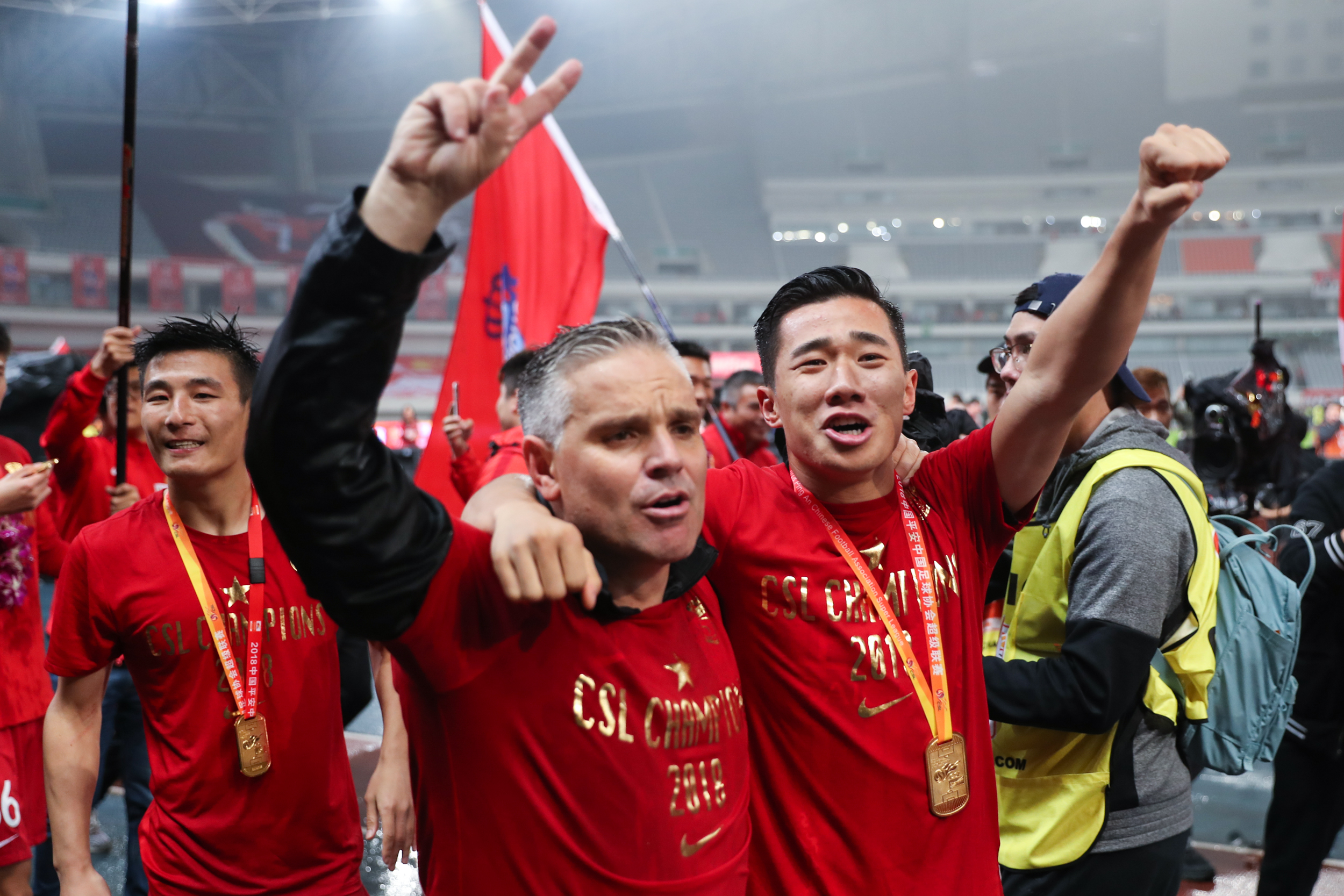 陈彬彬精彩进球,陈彬彬上港比赛