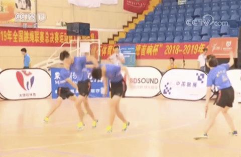 1秒跳6.33次的“最强大腿”！乡村少年如何靠一根绳“跳进”世界杯