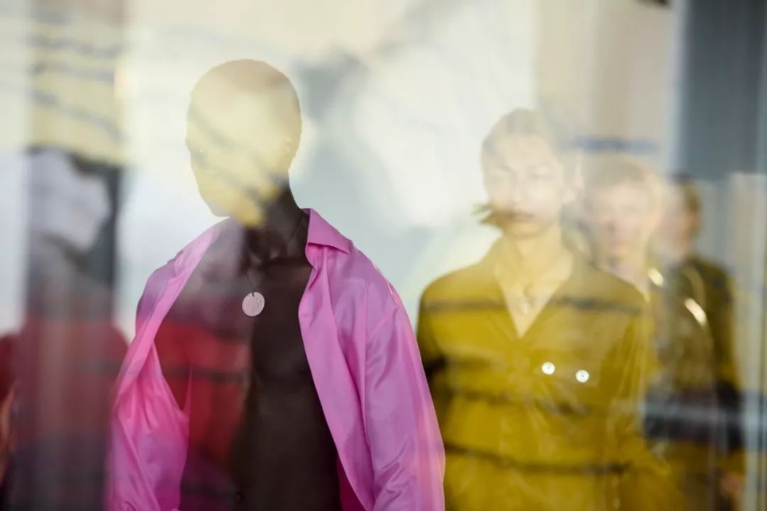 20年春夏男装流行色,2020国际服装春夏男装色彩配比