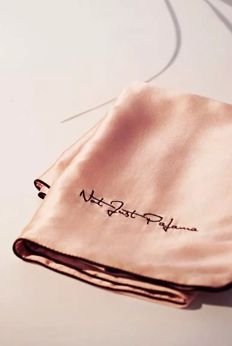 国际真丝品牌,英国小众真丝品牌大全