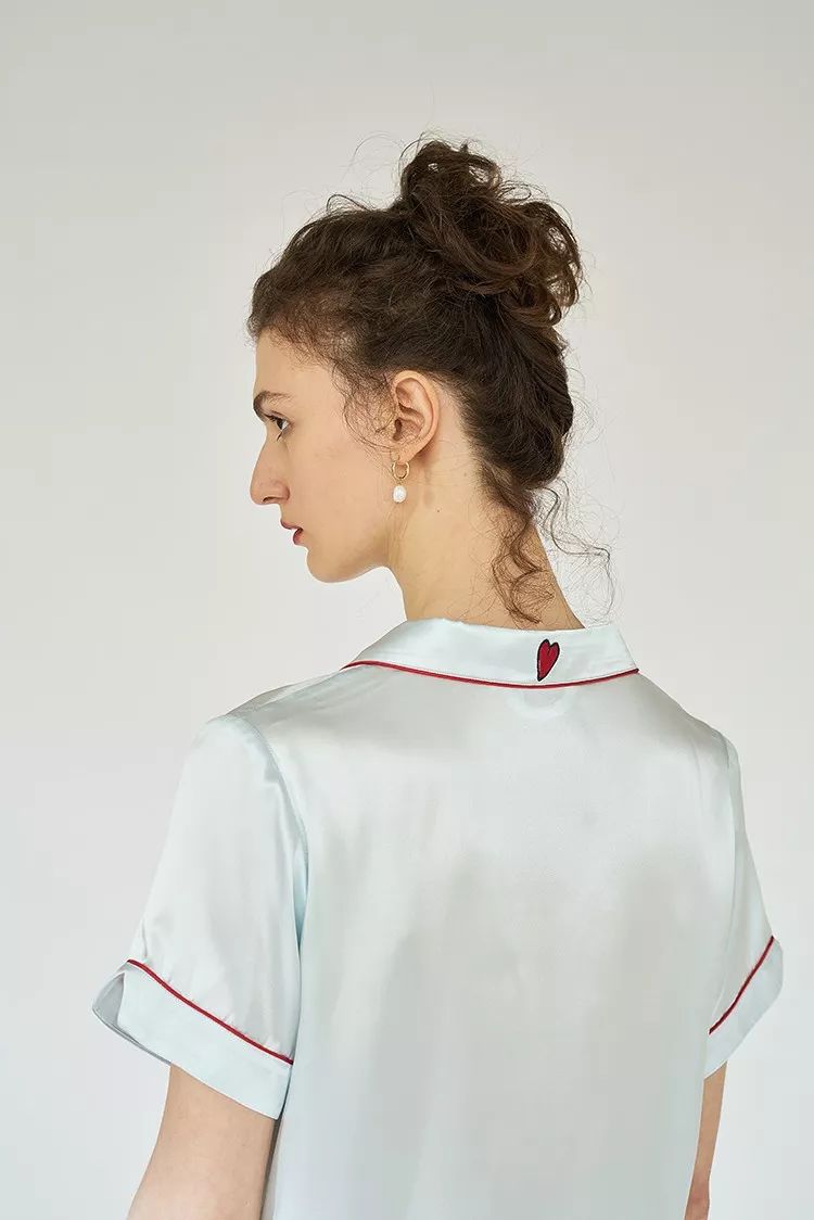 国际真丝品牌,英国小众真丝品牌大全