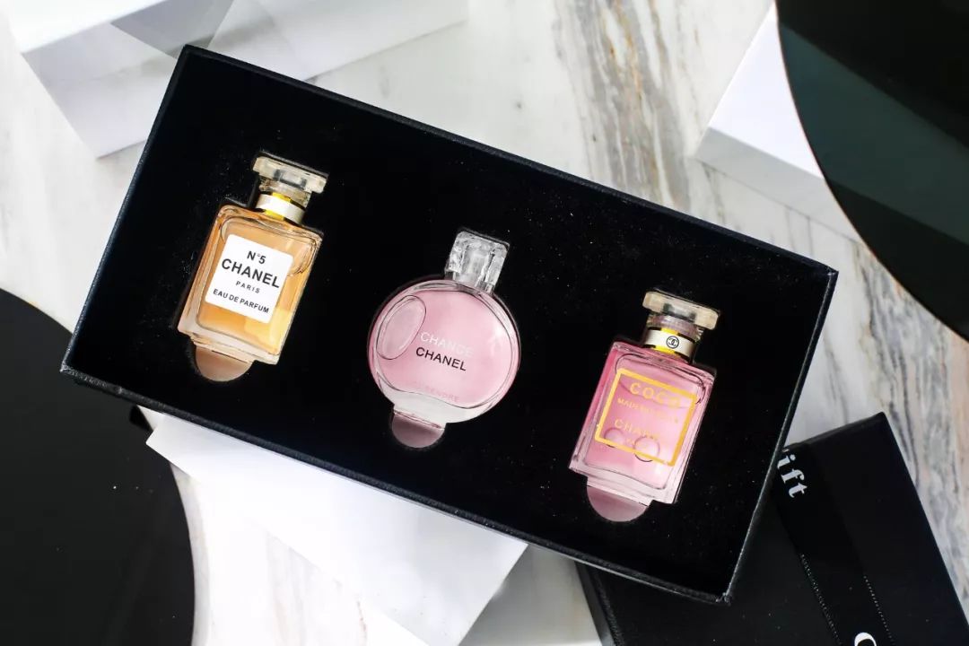 香奈儿经典款香水图片及价格,100多的香奈儿香水是真的吗