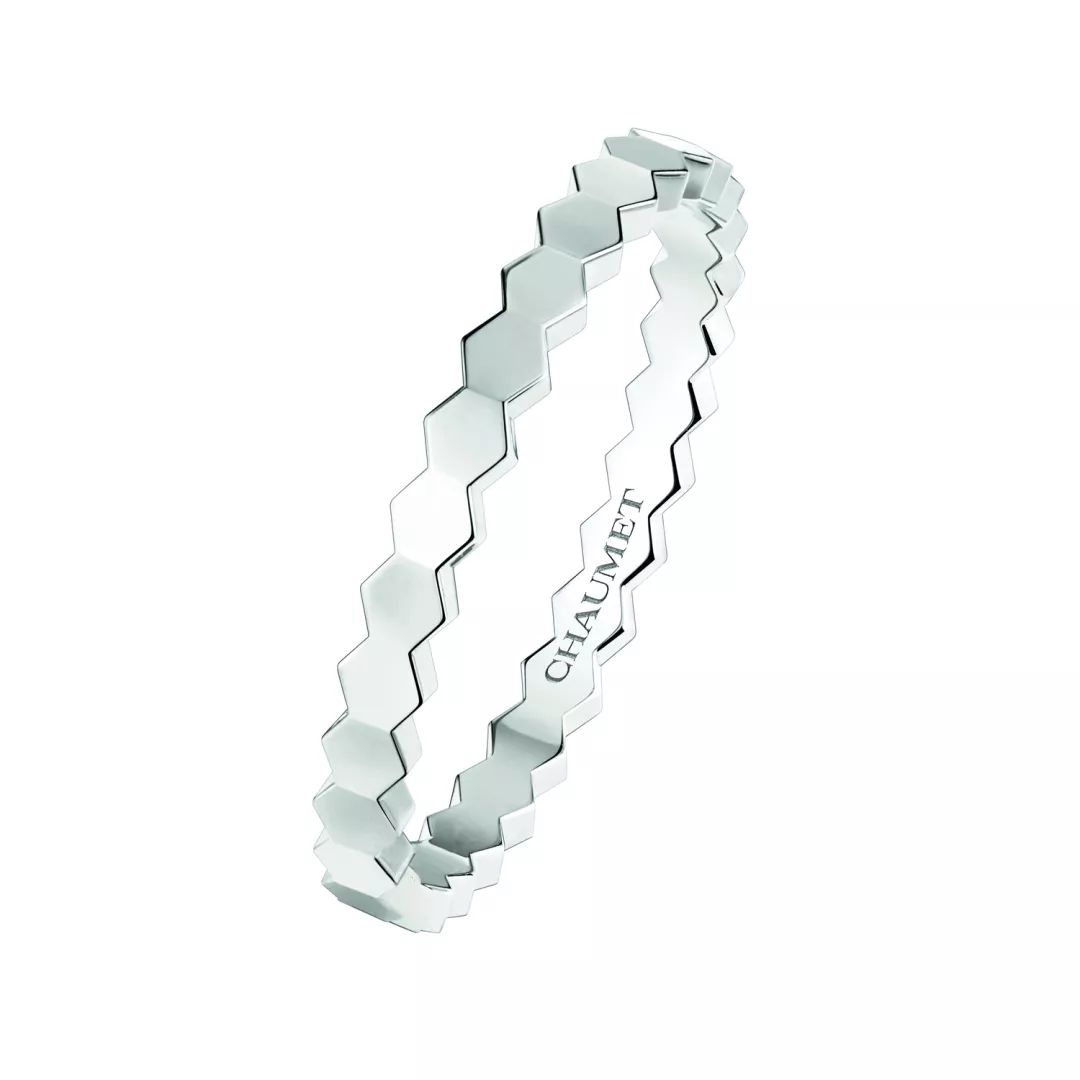 想买个戒指什么牌子好,什么品牌戒指值得买