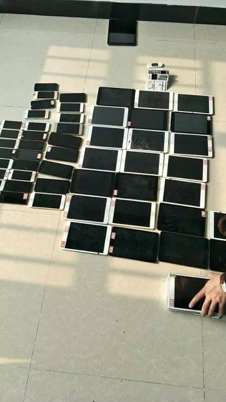 鐚庡ご涓汉淇℃伅璇堥獥,鐚庡ご楠楃畝鍘嗗拰鐓х墖