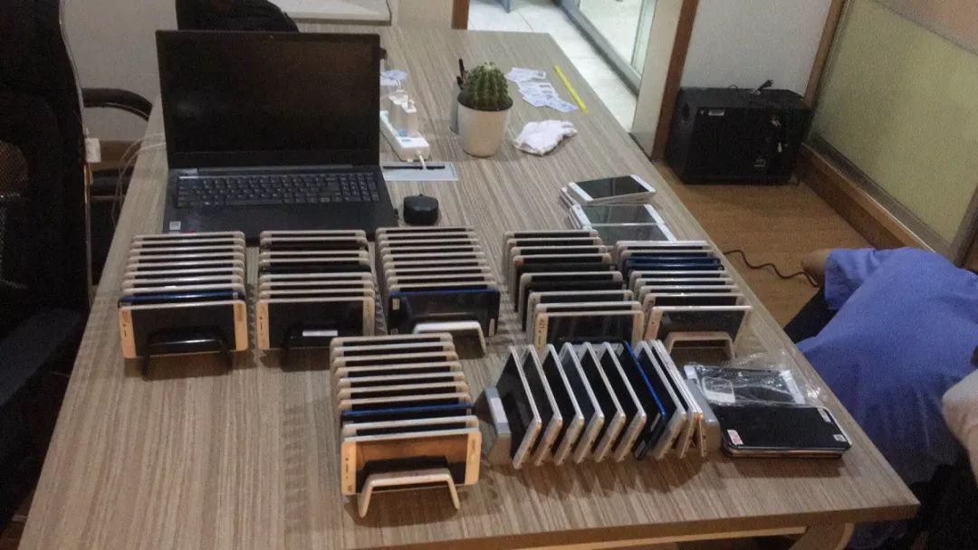 鐚庡ご涓汉淇℃伅璇堥獥,鐚庡ご楠楃畝鍘嗗拰鐓х墖