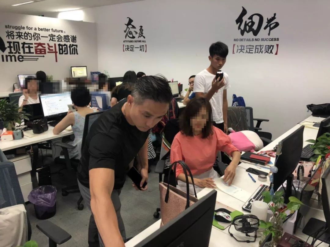 鐚庡ご涓汉淇℃伅璇堥獥,鐚庡ご楠楃畝鍘嗗拰鐓х墖