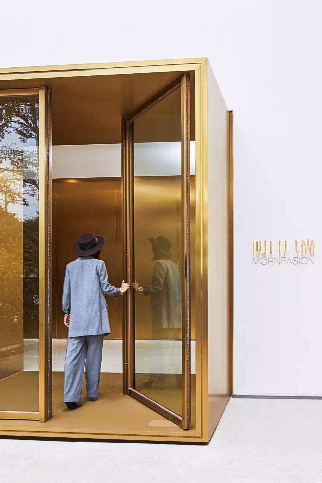 旧仓库改造女装,服装工作室改造效果图