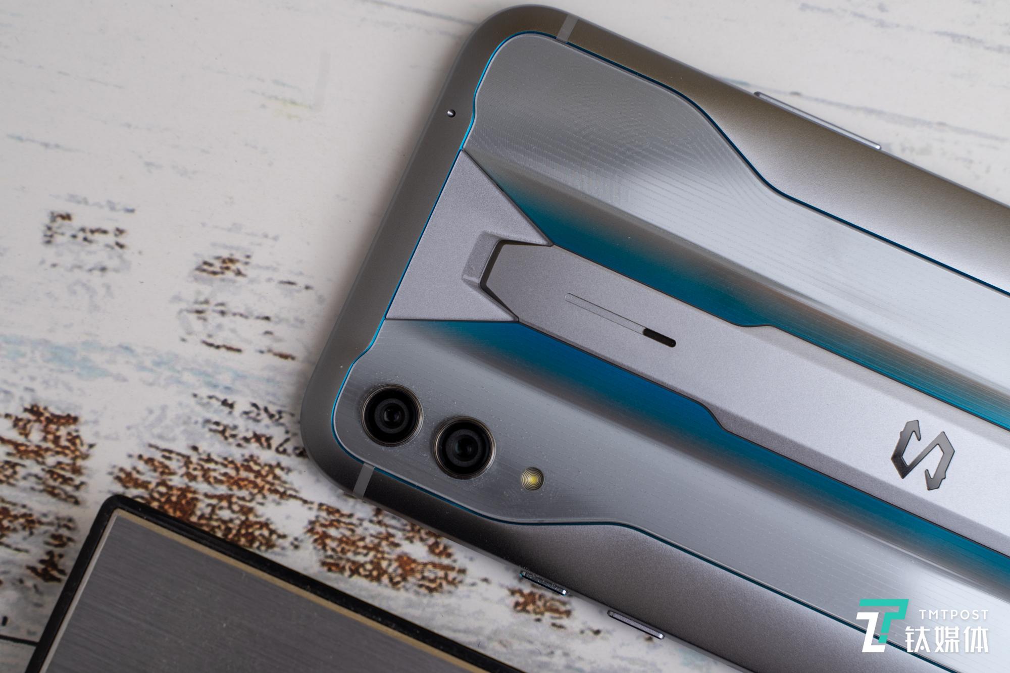 黑鲨2pro骁龙855吃鸡卡吗,骁龙855plus游戏评测