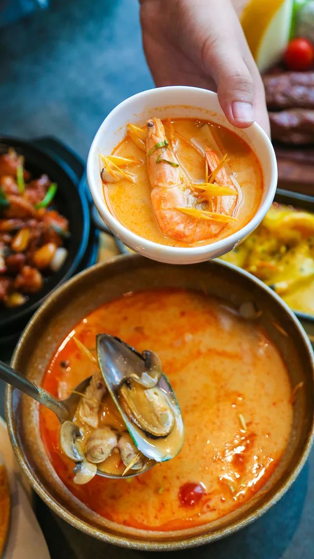 等了3年，这家神店终于开进东区，西餐+中餐+泰餐…1秒吃出国际感