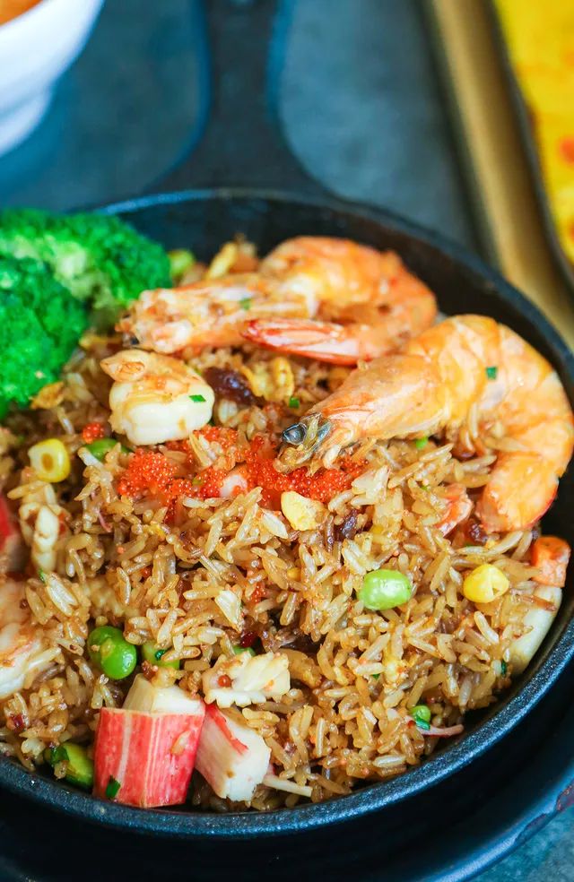 等了3年，这家神店终于开进东区，西餐+中餐+泰餐…1秒吃出国际感