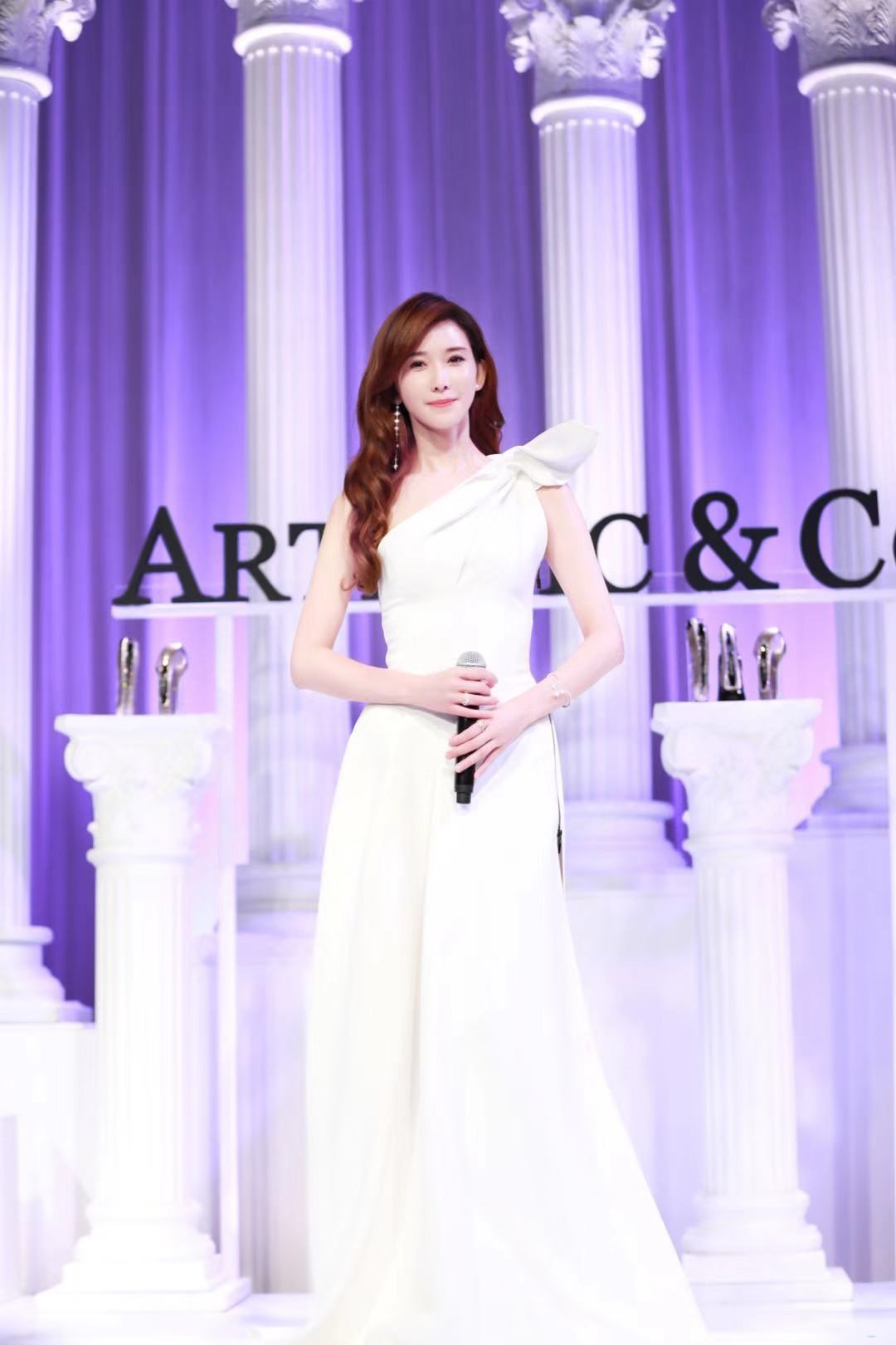 国民女神林志玲三度代言,林志玲产后复出优雅来袭