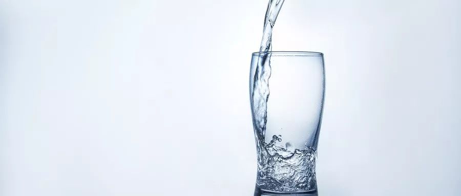 千滚水和隔夜水喝了会致癌吗,千滚水致癌隔夜水有毒真相在这里