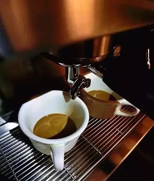 咖啡种类摩卡咖啡制作,特浓咖啡制作摩卡咖啡