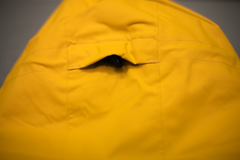 冲锋衣透气防水最好的是哪一款,2024年最火的冲锋衣防水防风透气