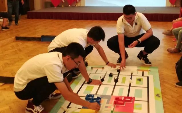 沧州市第二届机器人竞赛,奥林匹克机器人竞赛冠军