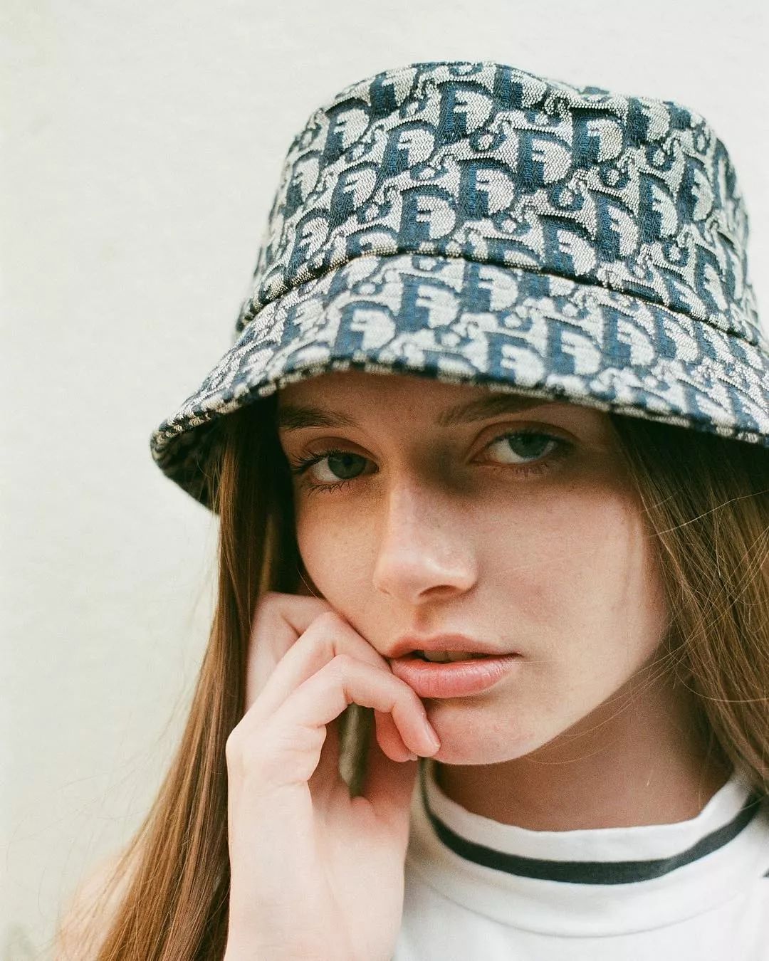 老花图案为什么棕色好看,老花的图案是啥