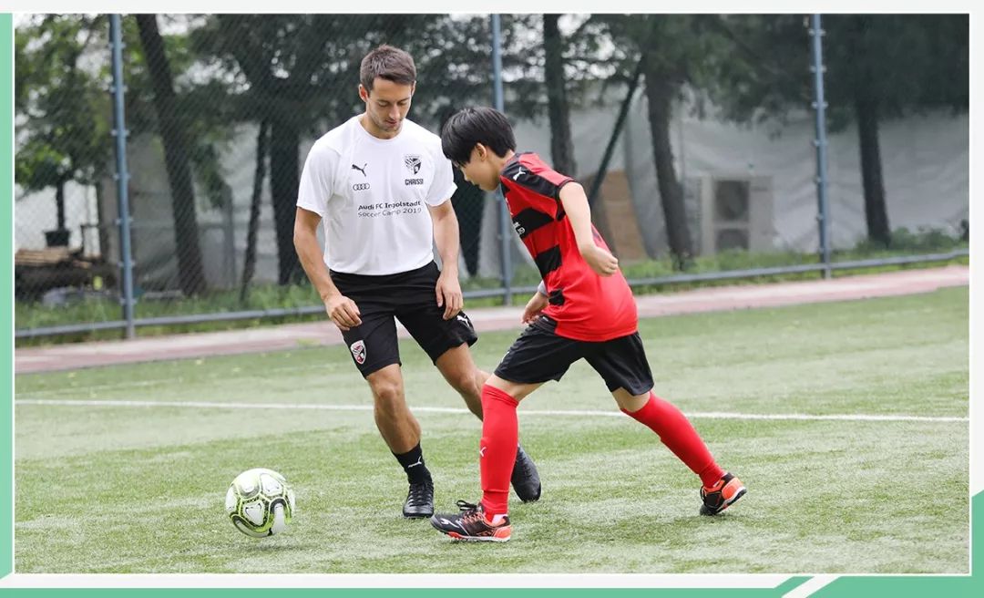 从营销到公益奥迪用足球践行企业社会责任