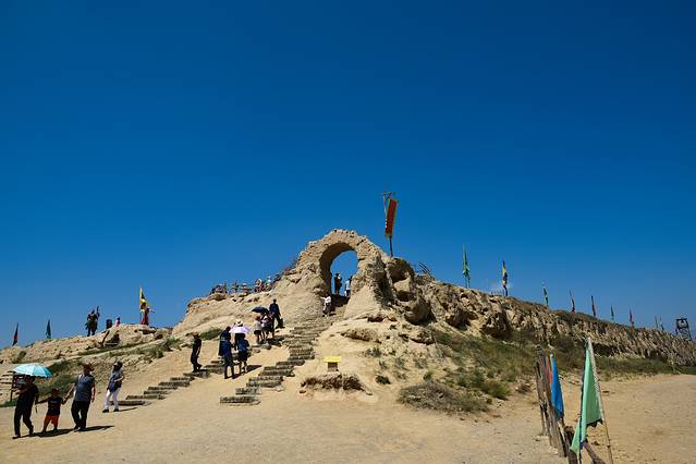 北纬38度仰望星空，每个人都拥有头顶，为什么却看不到星空