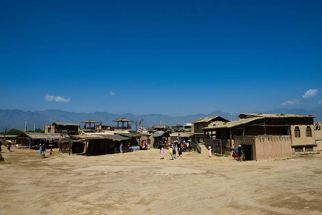 北纬38度仰望星空，每个人都拥有头顶，为什么却看不到星空