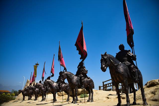 北纬38度仰望星空，每个人都拥有头顶，为什么却看不到星空