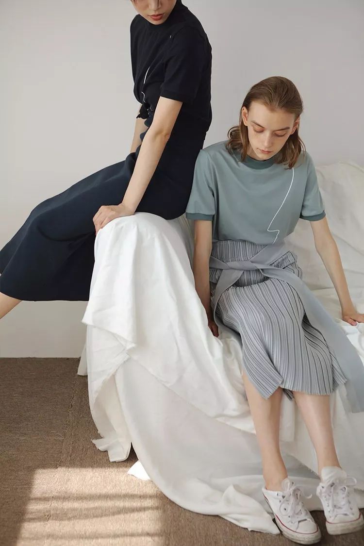 简约到极致的高级感,所有的高级感都源于极简