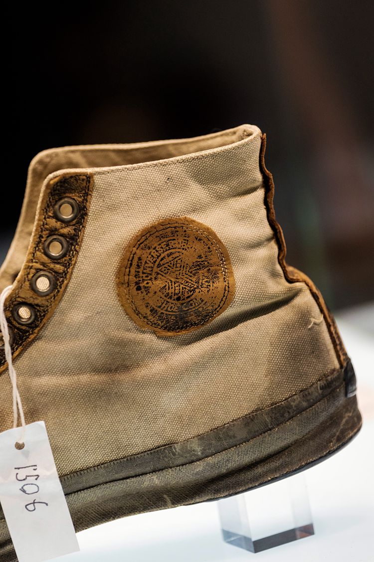 史上第一篮球鞋,第一双进入时尚圈的篮球鞋