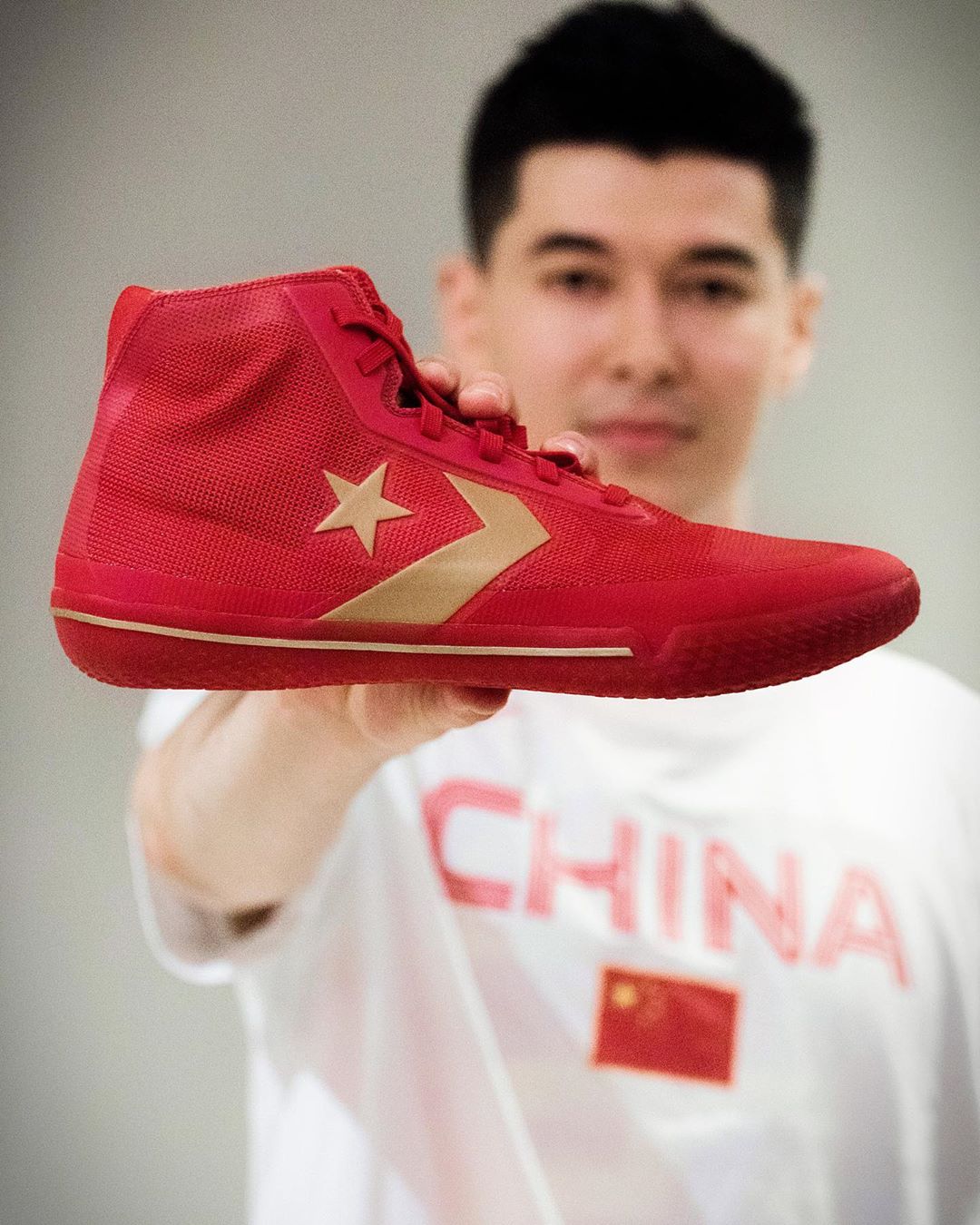 史上第一篮球鞋,第一双进入时尚圈的篮球鞋